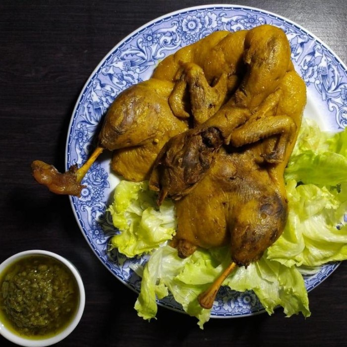 

Ayam Bakar Kuning Kampung Pejantan Sambal Hijau