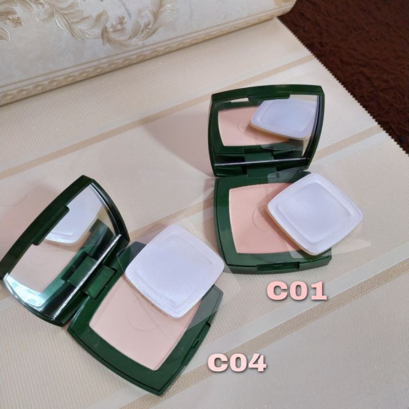 Elizabeth Helen Compact Powder / Mahmood Saeed Bedak Padat