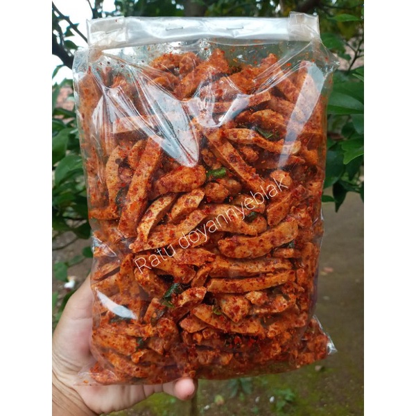 

Basreng viral, baso goreng pedas isi 500gr,basreng baso goreng daun jeruk