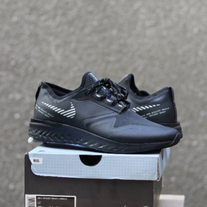 nike odyssey react shield triple black