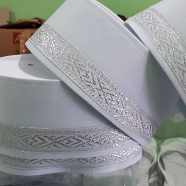 Peci assaqafah / peci haji / oleh oleh haji / souvener haji