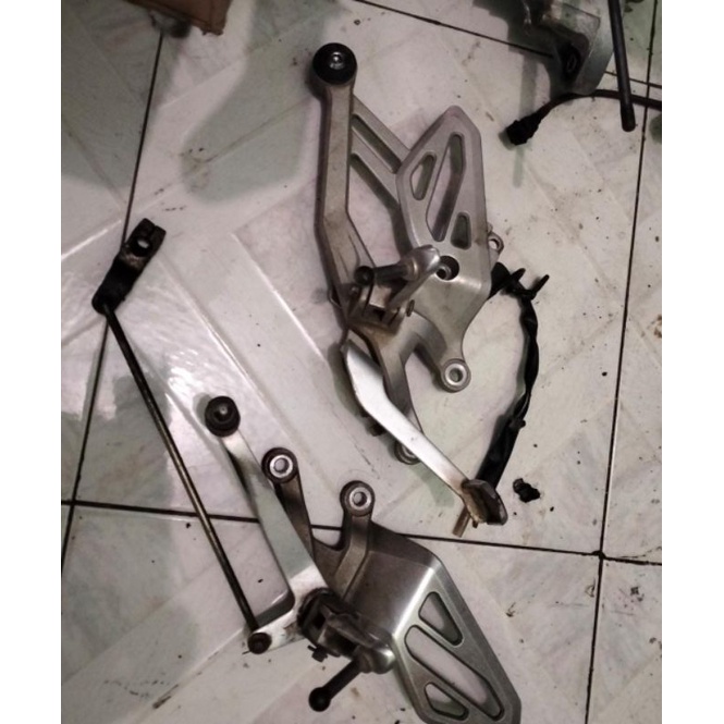 Footstep R15 V3 Original