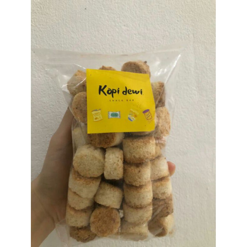 

Sagon Oval kelapa 180 gr - cemilan / snack / kue kering