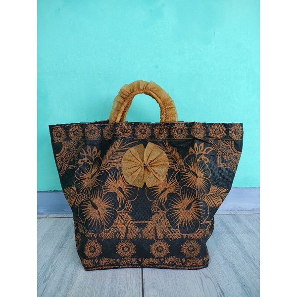 Tas hajatan sahrini kibir motif uk 22