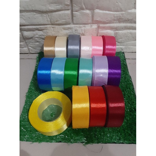 

pita satin 2.5 cm