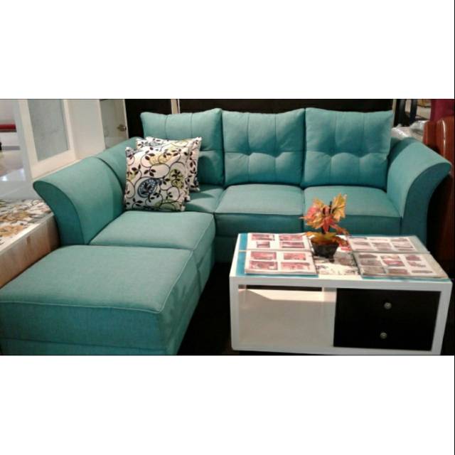 Sofa L hijau angsa paff set meja blok laci