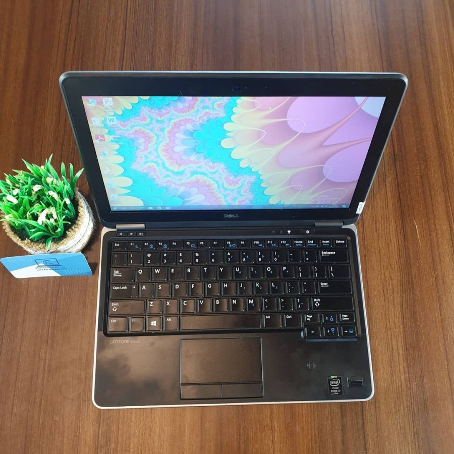 Laptop Dell Latitude i7 4GB 256GB SSD Bekas Second