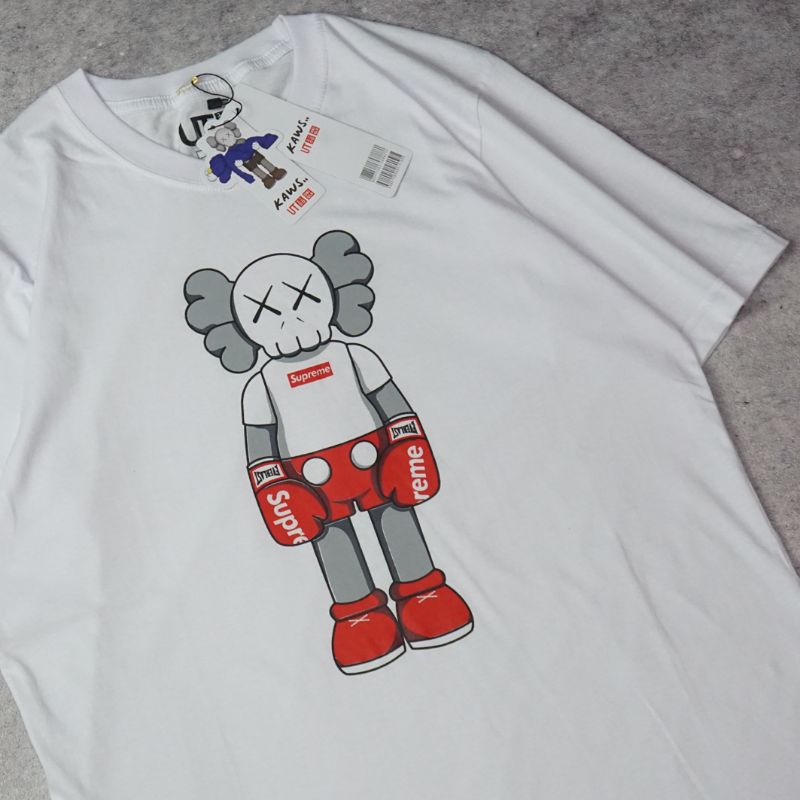 KAOS UNIQLO KAWS - BAJU T SHIRT UNIQLO X KAWS AUTHENTHIC-KAWS X SUPREME