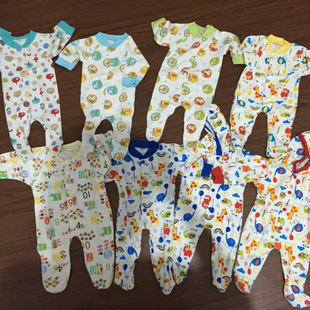 Baju kodok bayi