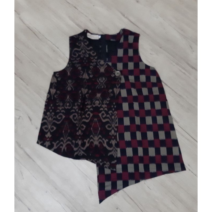 BATIK KULTUR Dea Valencia top simetris tenun(preloved)