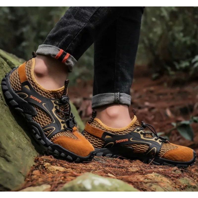 Sepatu Outdoor Hiking Diving Shoes Sepatu Sepeda Gowes Sepatu Pantai Coklat