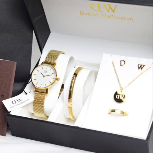 Jam Tangan DW Paket 6 in 1 (Free+Box+Paperbag+Cincin+Gelang+Kalung+Anting)