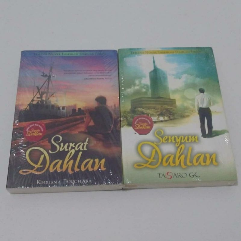 Buku 2 & 3 Trilogi Sepatu Dahlan : Surat Dahlan & Senyum Dahlan