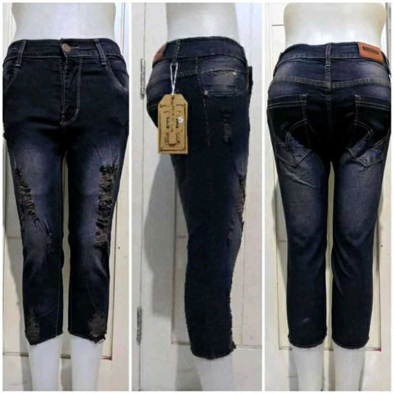 CELANA JEANS PENDEK 7/8 WANITA CELANA PENDEK WANITA RIPPED JEANS SOBEK STREET