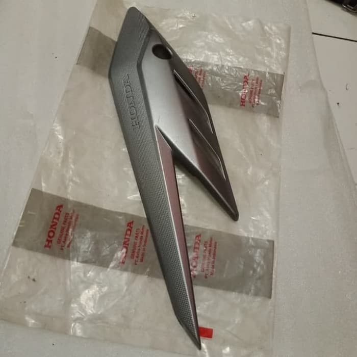 cover tutup knalpot beat stret beat new f1 silver accesories ori ahm