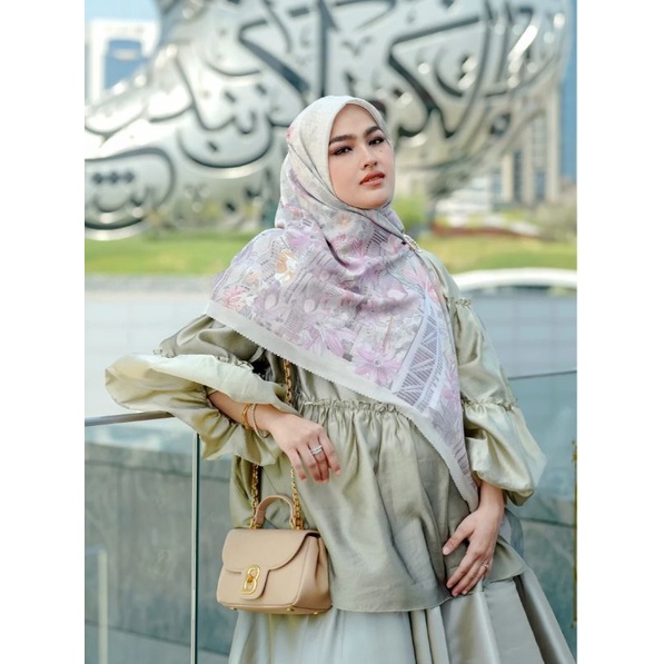 Buttonscarves Dubai Voile Ivory
