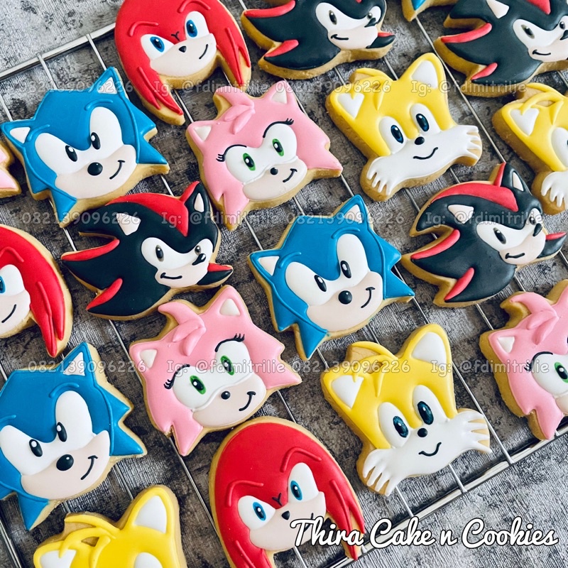 

12 pcs cookies kukis kue kering karakter icing sugar sonic