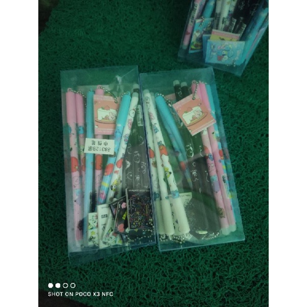 

12 pcs Pulpen bt21 /bts gantungan buku lucu new varian