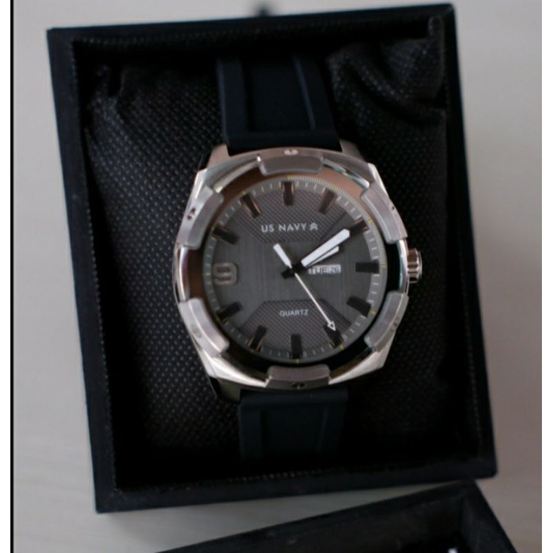 Jam Tangan Pria Original US Navy Analog