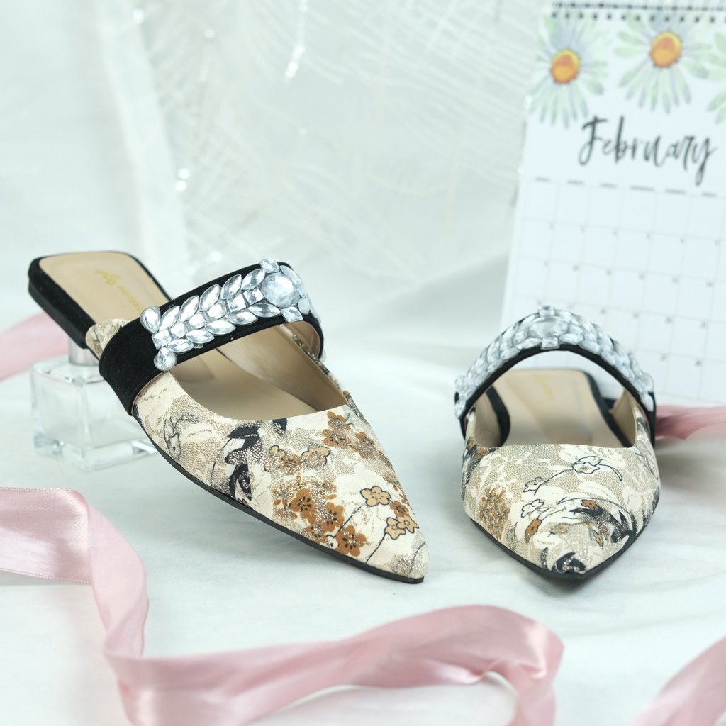 FLASH SALE 7.7 Flat Shoes Luvy Motif FloraL Strap Diamond Mules Wanita MORIS 03