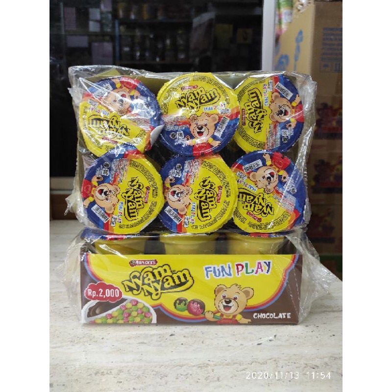 

Nyam Nyam Fun Play Cokelat 11 gram (1 pack isi 12 pcs)