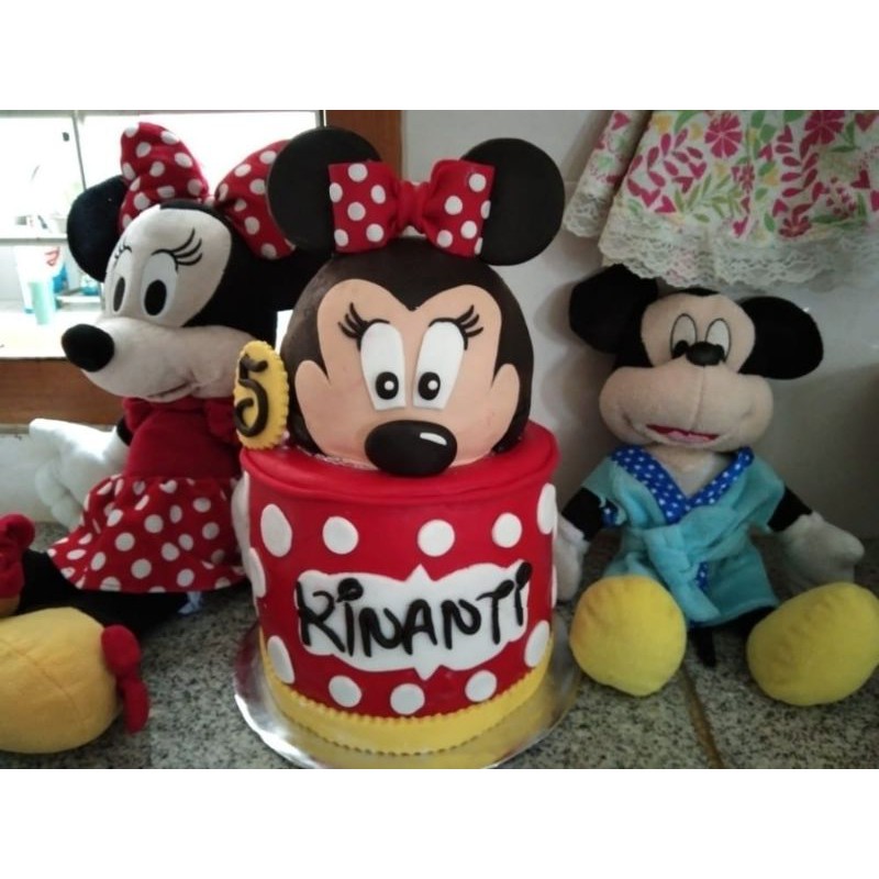 

Minnie Mouse Cake (area Surabaya)