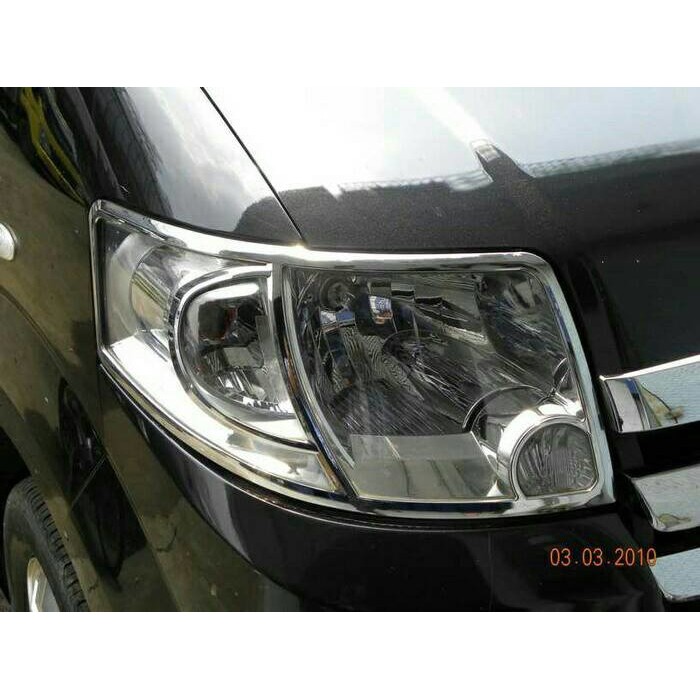 Garnish/list lampu depan APV Arena