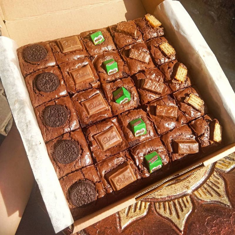 

Fudgy Brownies Premium