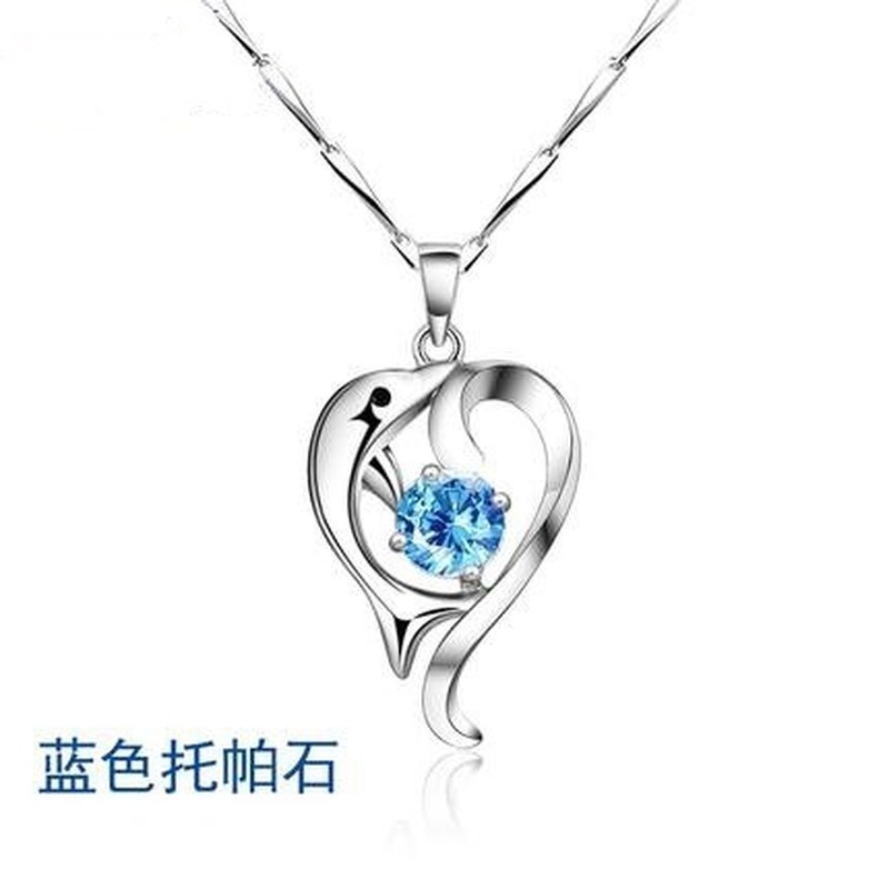 [Ready Stock]Fashion Personality Love Dolphin Necklace Jeweled Pendant