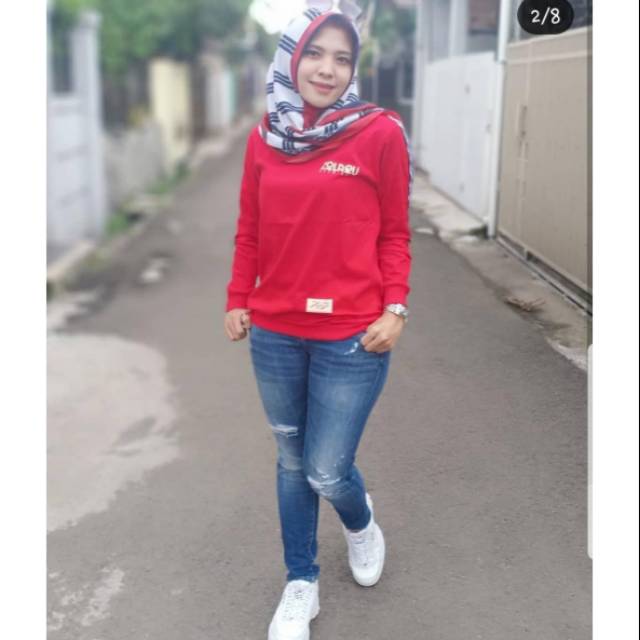 Zolaqu merah dan putih list tangan