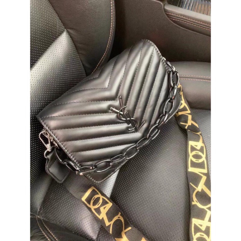 ready tas wanita import murah batam / selempang / slingbag / ysl