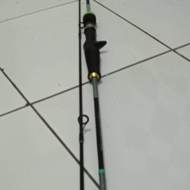 Joran pancing bahan carbon sutet. panjang 230cm