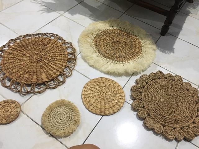 Placemat Seagrass Matahari Natural List Hitam Diameter 35 Cm