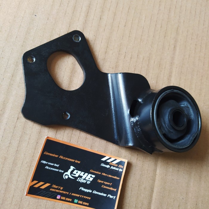 SILENT BLOCK PLUS BRACKET PIAGGIO ZIP