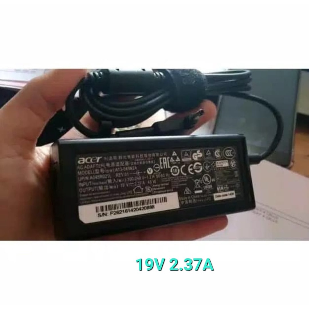 ORIGINAL ACER 19V LAPTOP KOMPUTER CAS CASAN CHARGER ADAPTOR AC DC MULTI POWER TRAVEL BATOK CHARGING ADAPTER NETBOOK MULTIFUNGSI SERBA GUNA TIDAK MUDAH PANAS TERBUAT DARI BAHANYANG BERKHUALITAS TINGGI DENGAN HARGA TERJANGKAU