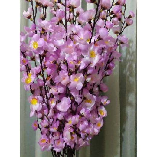 

Produk semua ready yaBunga sakura plastik artificialCod.e (A49B60)