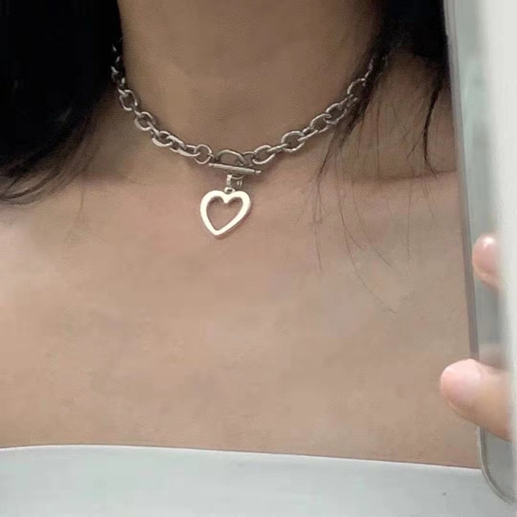 Korea Ins Love Pendant Thick Chain Necklace for Women Hollow Clavicle Chain Fashion Jewelry