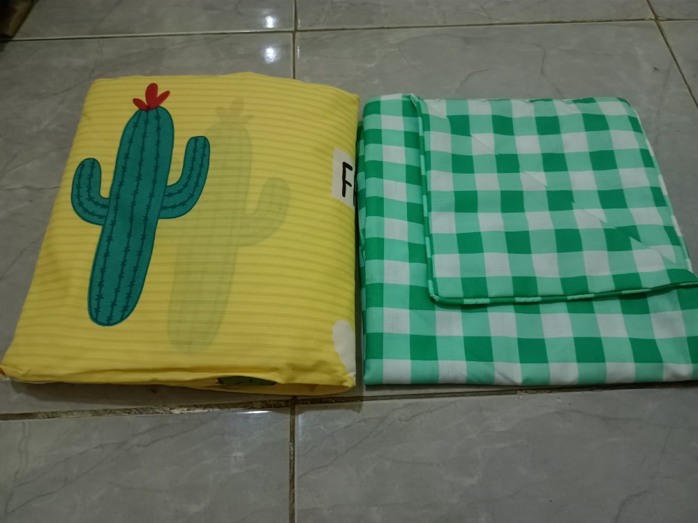 Sprei Set Katun Lokal Premium Kotak Kotak Putih Dan Motif Daun Monstera