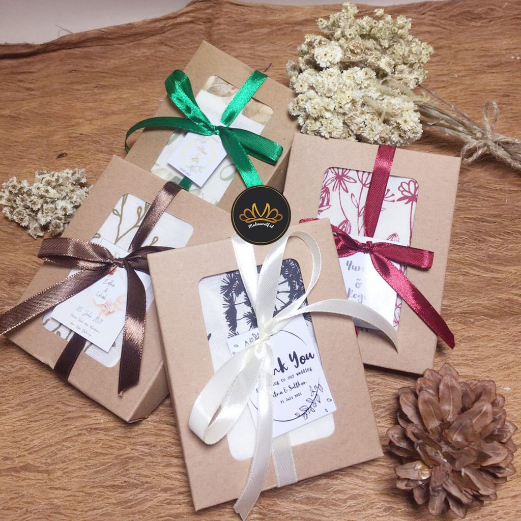 

Packaging Souvenir Pernikahan Extra Box Karton