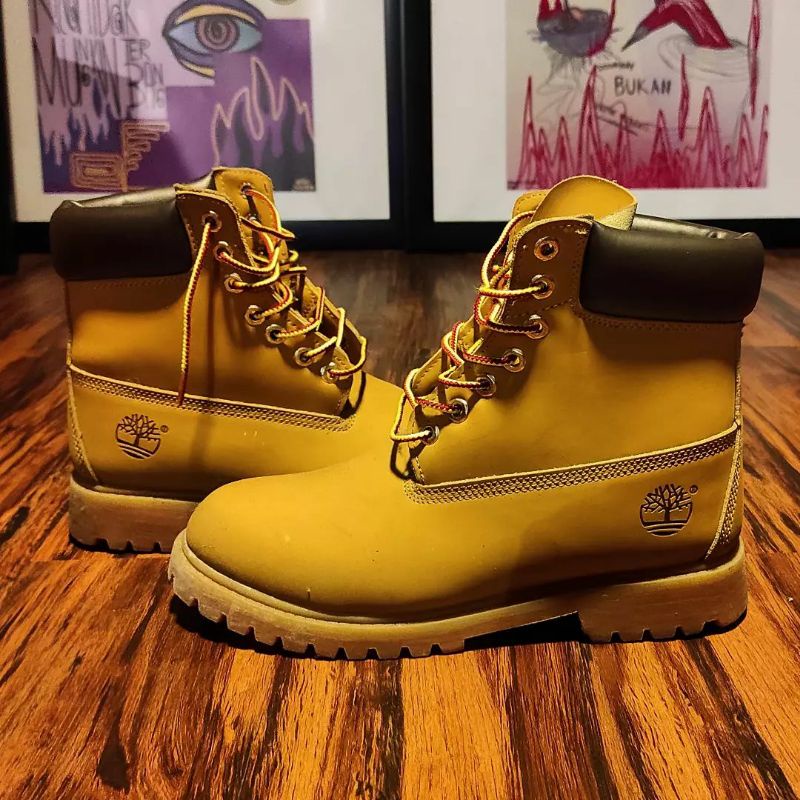 Jaket vintage varsity celana kaos crewneck hoodie sneaker sepatu boots second timberland