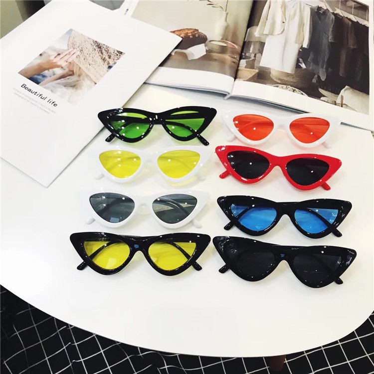 [Bayar di Tempat] Kacamata Hitam Korean Ulzzang Triangle Vintage Cat Eye Sunglasses Women Men