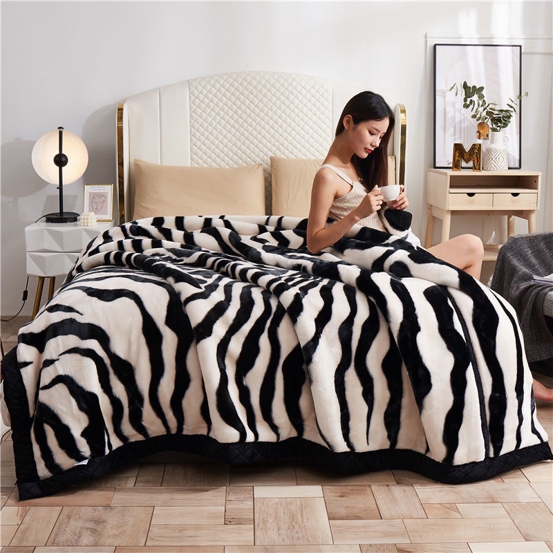 Selimut Bulu Tebal Jumbo List Size 200x230 Terbaru