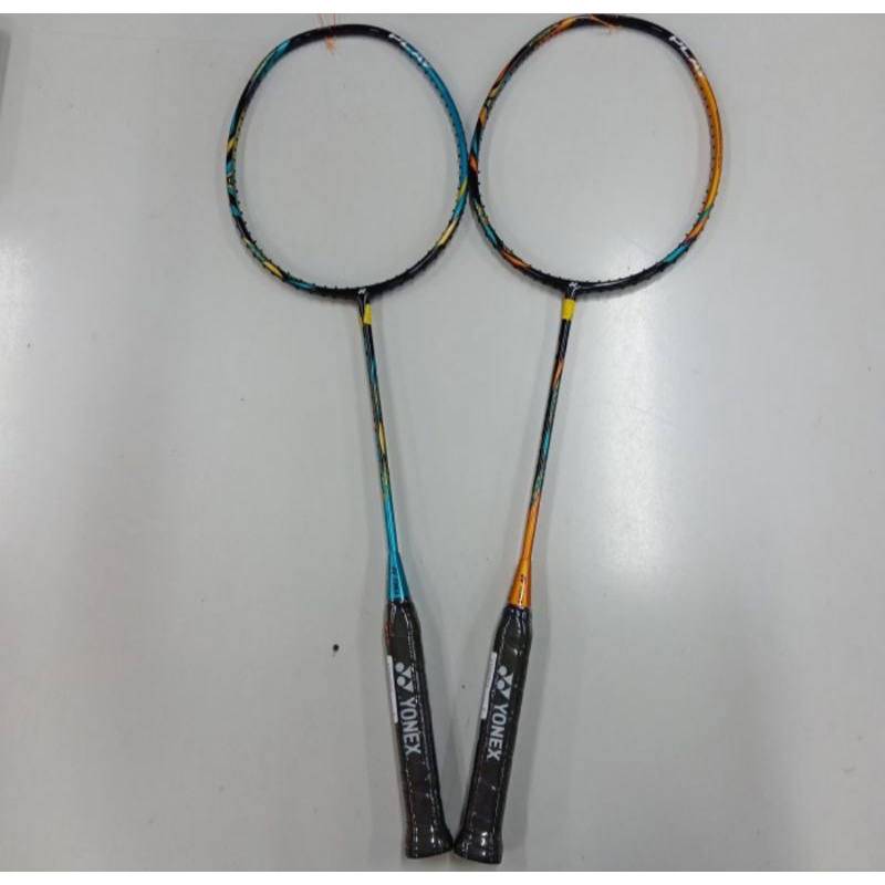 Raket racket reket badminton bulu tangkis bulutangkis yonex astrox 88d/88s play original