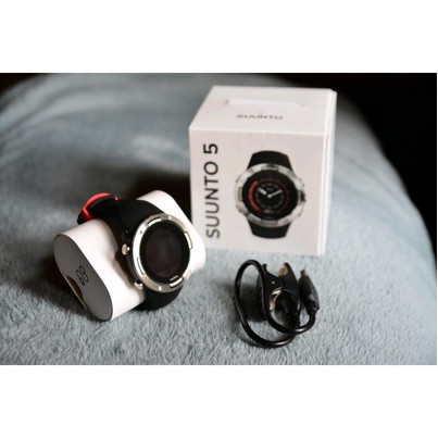Jam tangan pria original Suunto 5 Black Steel SS050445000
