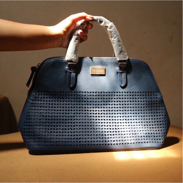 royal navy sling bag oriflame