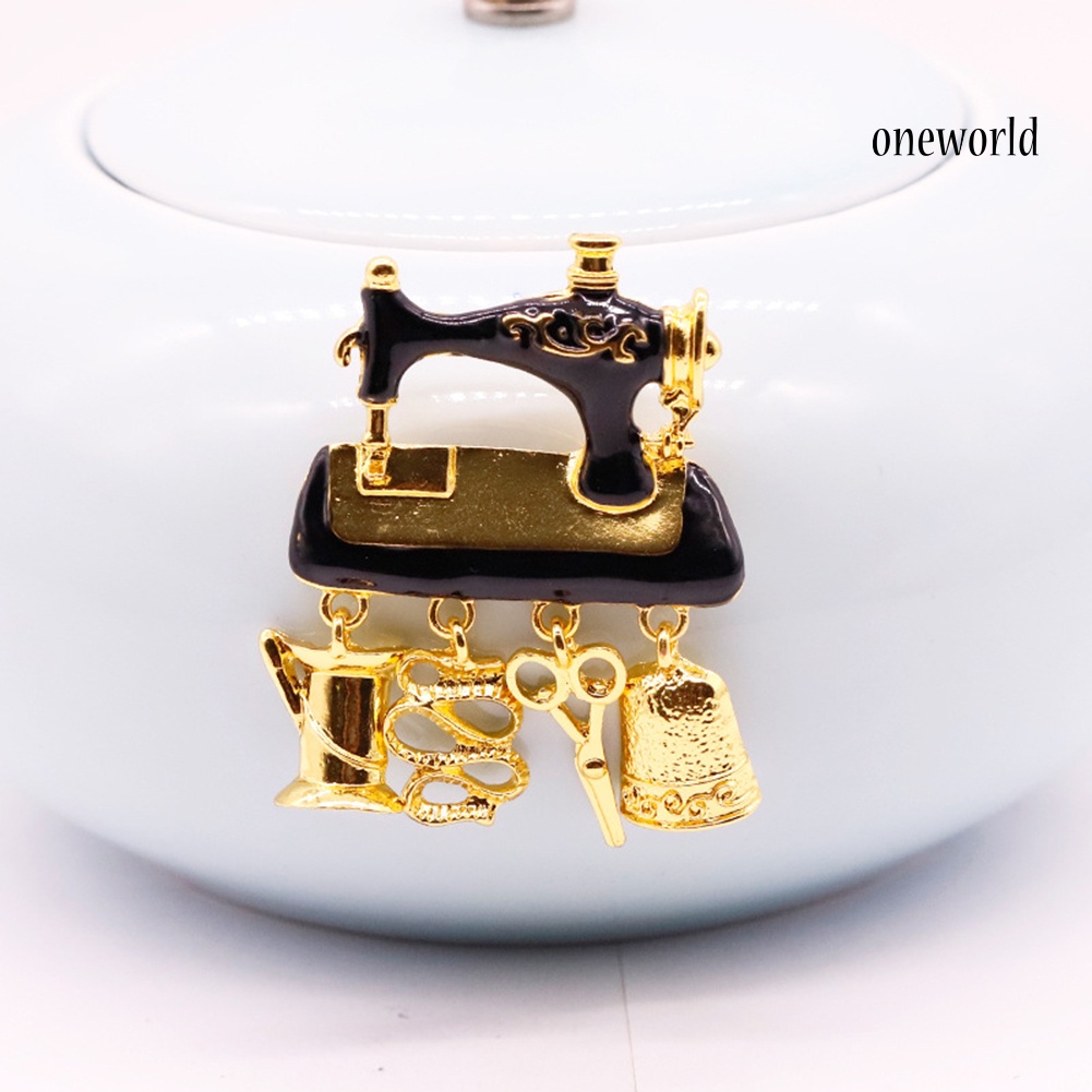 OW@ Women Vintage Sewing Machine Brooch Pin Shirt Sweater Neck Clip Backpack Badge