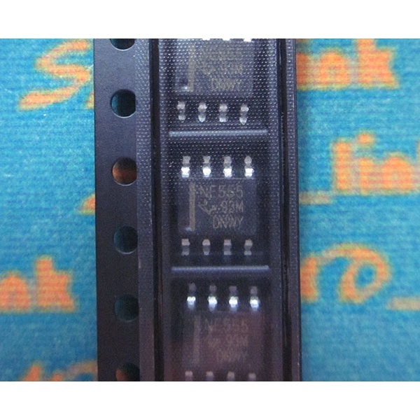 IC SMD 555 / NE555 DR (SOP8)