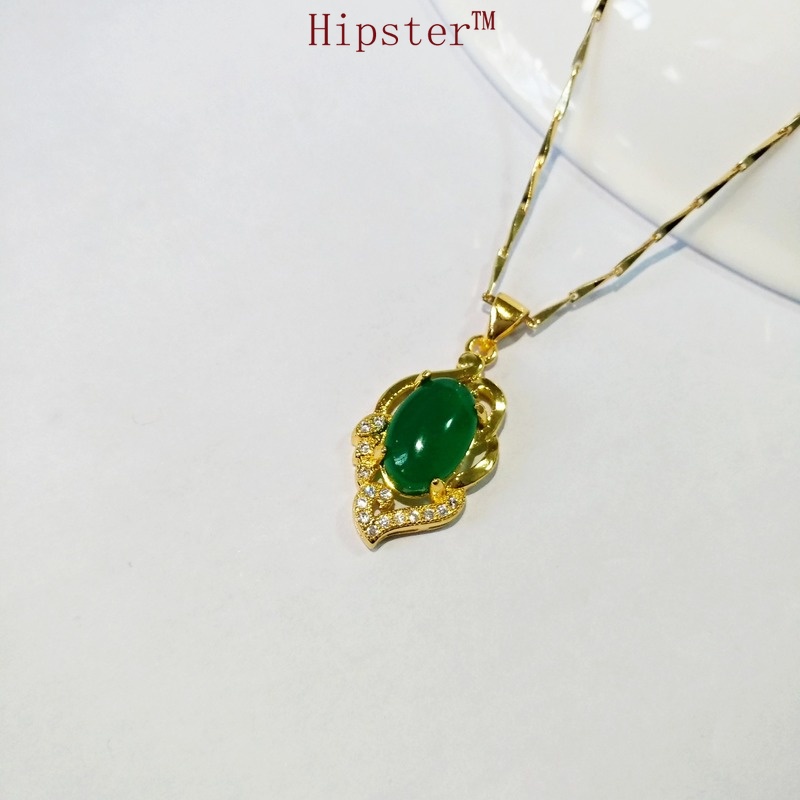 Fashion Trend Hot Sale Leaf Type Emerald Pendant Hollow Necklace