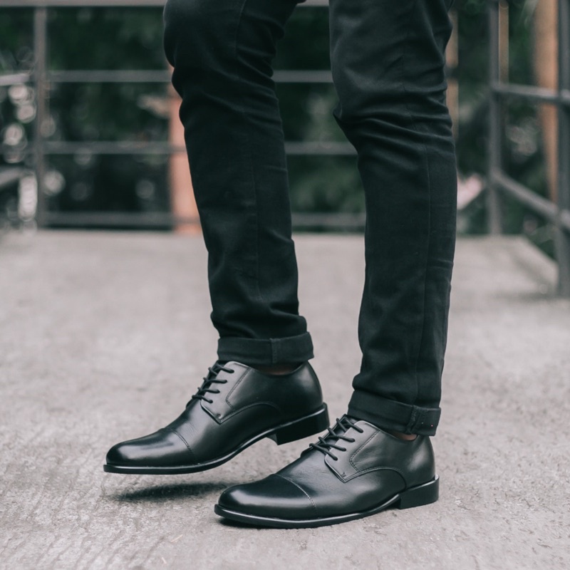 Sepatu Formal Kulit Asli - Vigos Derby Black