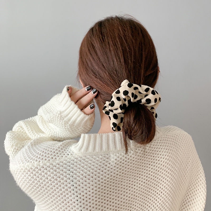 LEOPARD KOREAN SCRUNCHY / IKAT RAMBUT KOREA LORENG / SCRUNCHIES / SCRUNCHIES / CEPOLAN HIJAB-Polkadot Putih